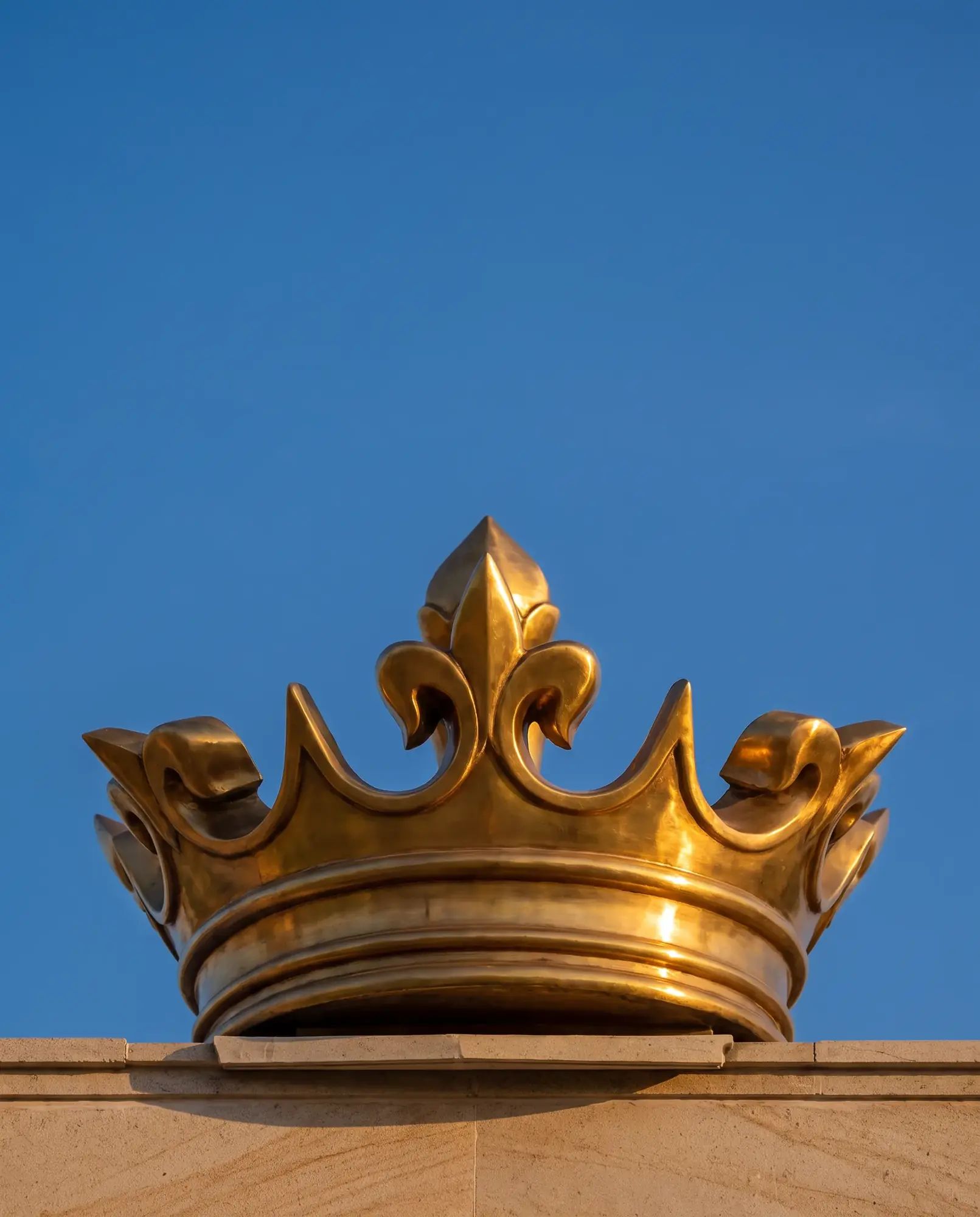 The crown above the gate — artist's impression